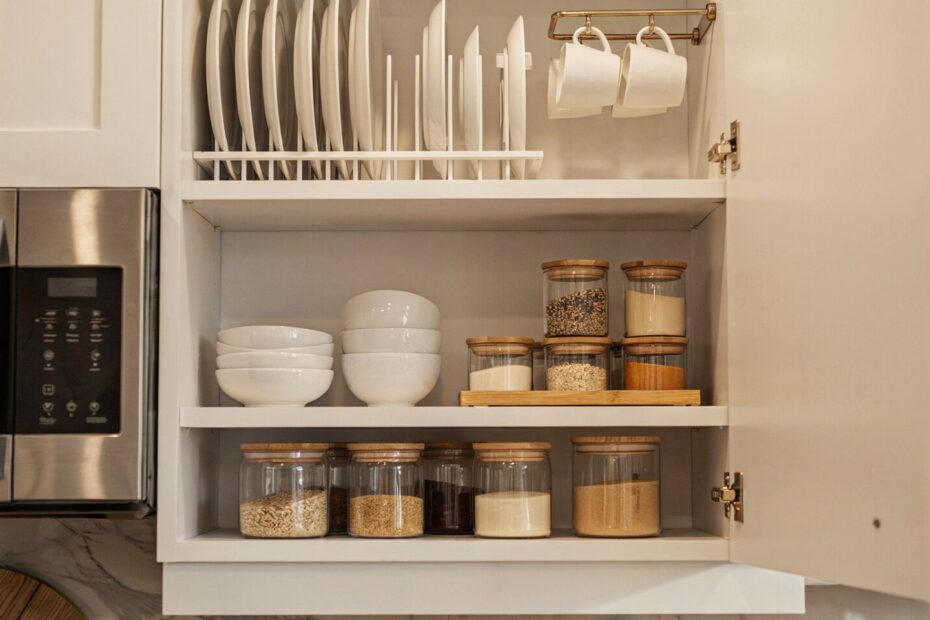 Modern Farmhouse Kitchen Decor Ideas | Warm & Inviting | Budget-Friendly Tips